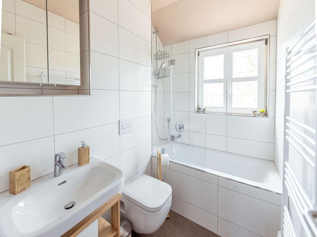 Feriendorf Rugana - Komfortplus Appartement Mit 2 Schlafzimmern Und Terrasse A28 Dranske Bagian luar foto